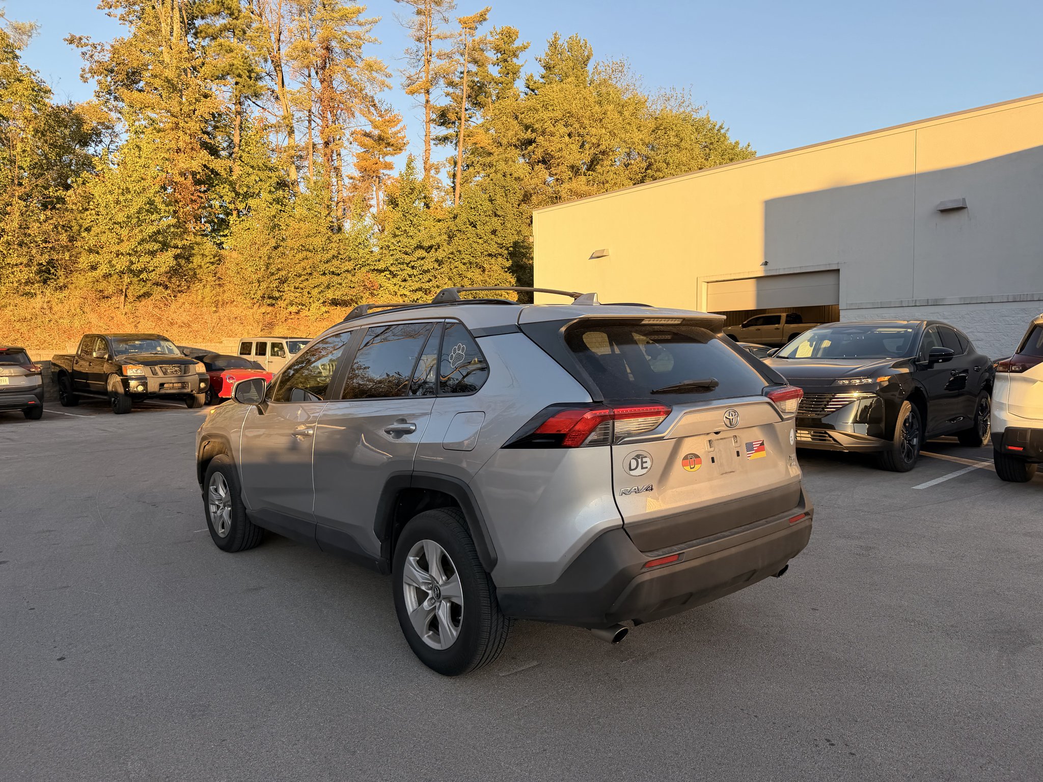 Used 2019 Silver Sky Metallic Toyota XLE image 4