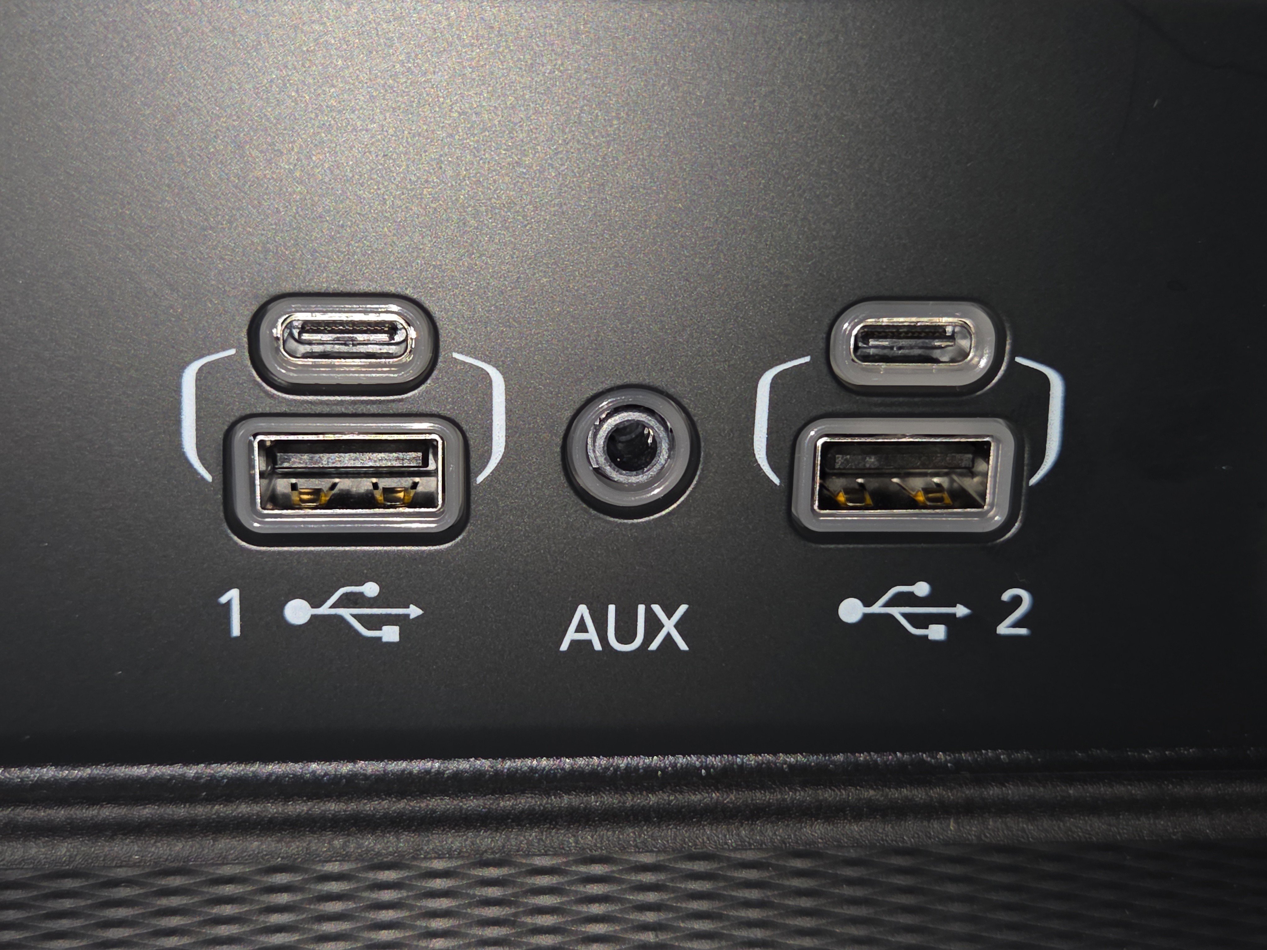 2025 Jeep Grand Cherokee Altitude photo 2