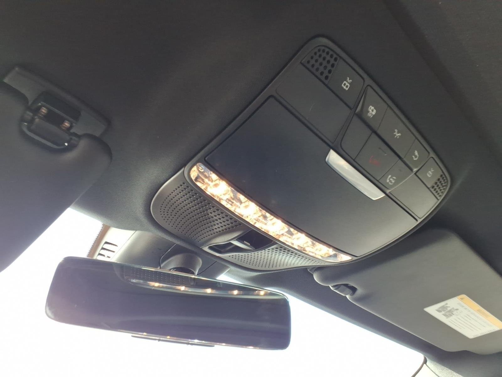 Used 2021  MERCEDES BENZ  image 9