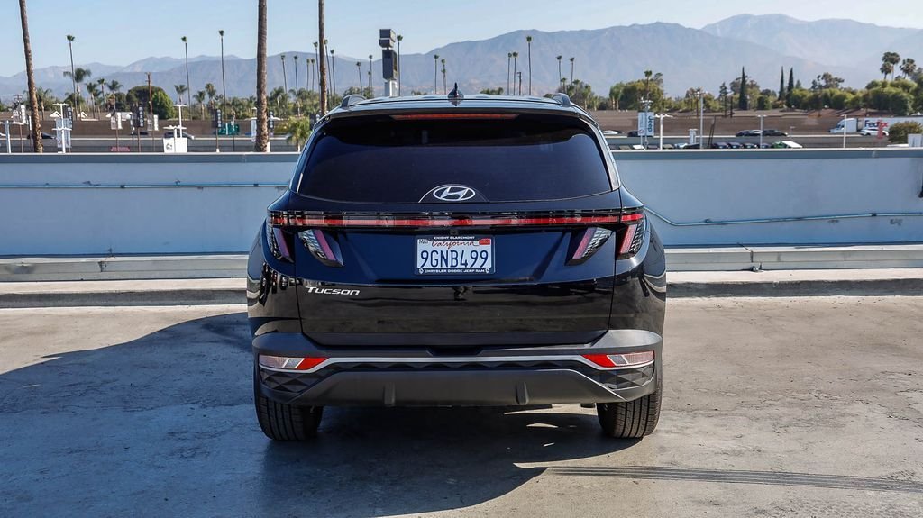 Used 2023 Phantom Black Hyundai SEL image 8