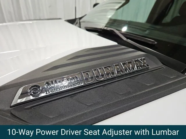 Used 2025 Summit White Chevrolet LT image 10