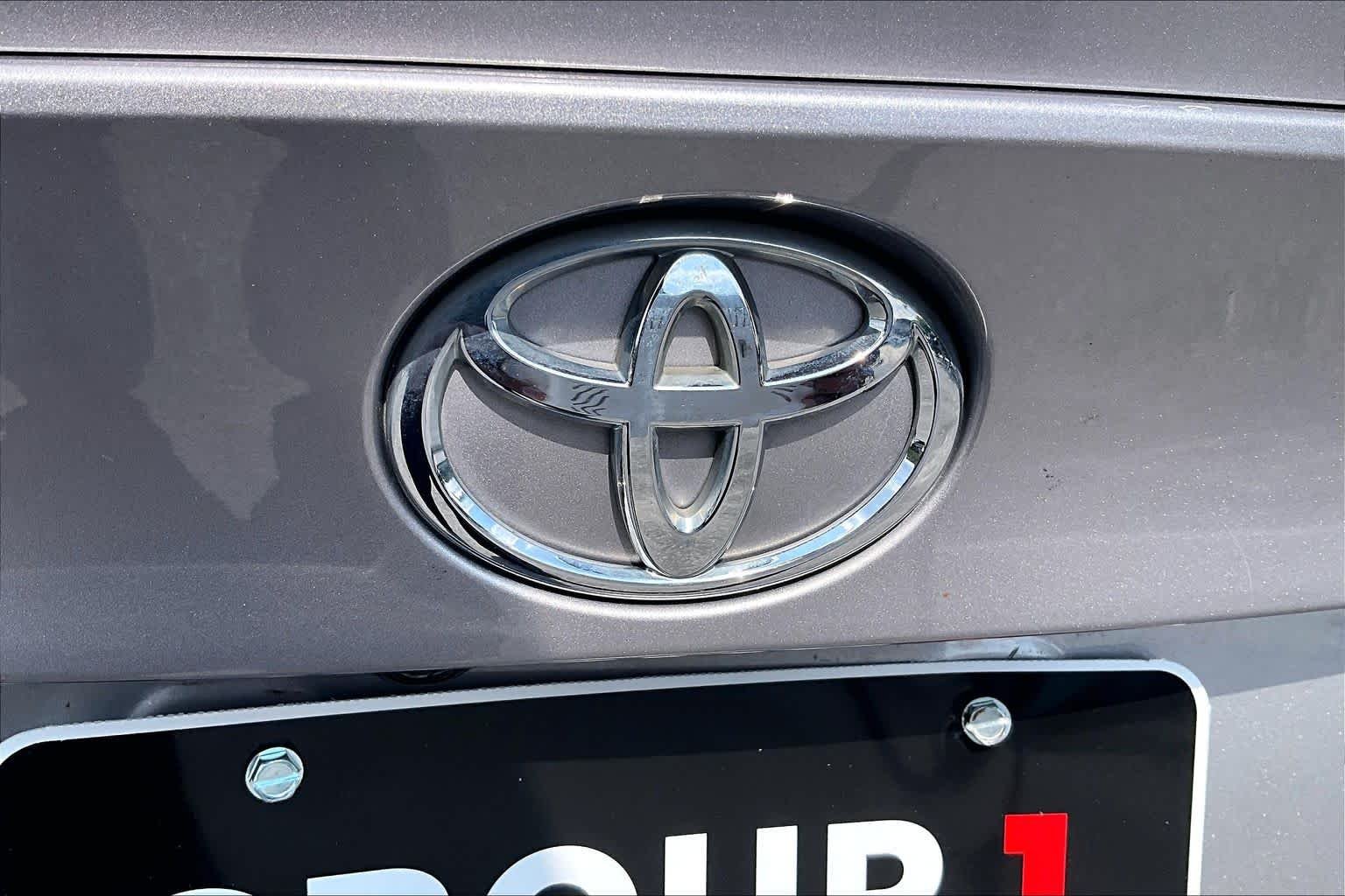 Used 2020 Silver Knockout Metallic Toyota XLE image 30