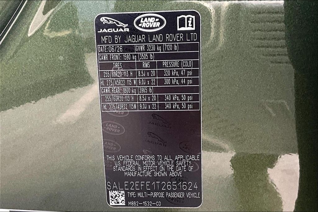 New 2026 WOOLSTONE GREEN Land Rover X-Dynamic SE image 8