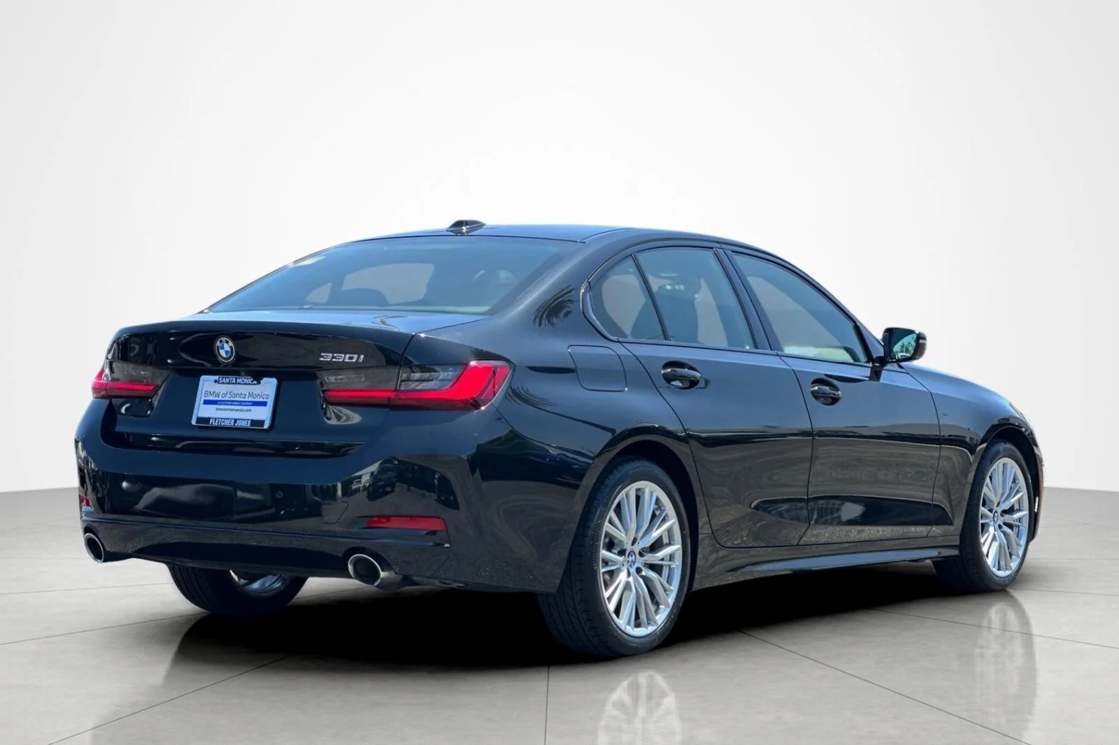 Used 2023 Black Sapphire Metallic BMW 330i image 5