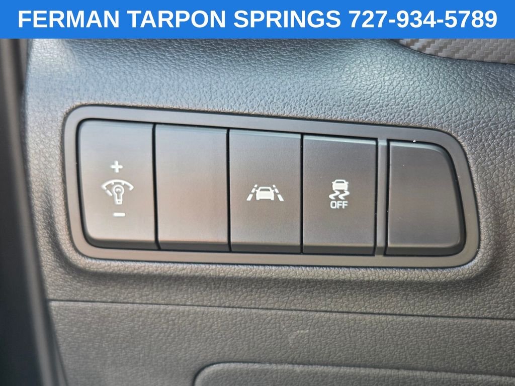 Used 2019 Blue Hyundai SE image 24