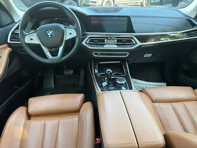Used 2021 Gray BMW xDrive40i image 23