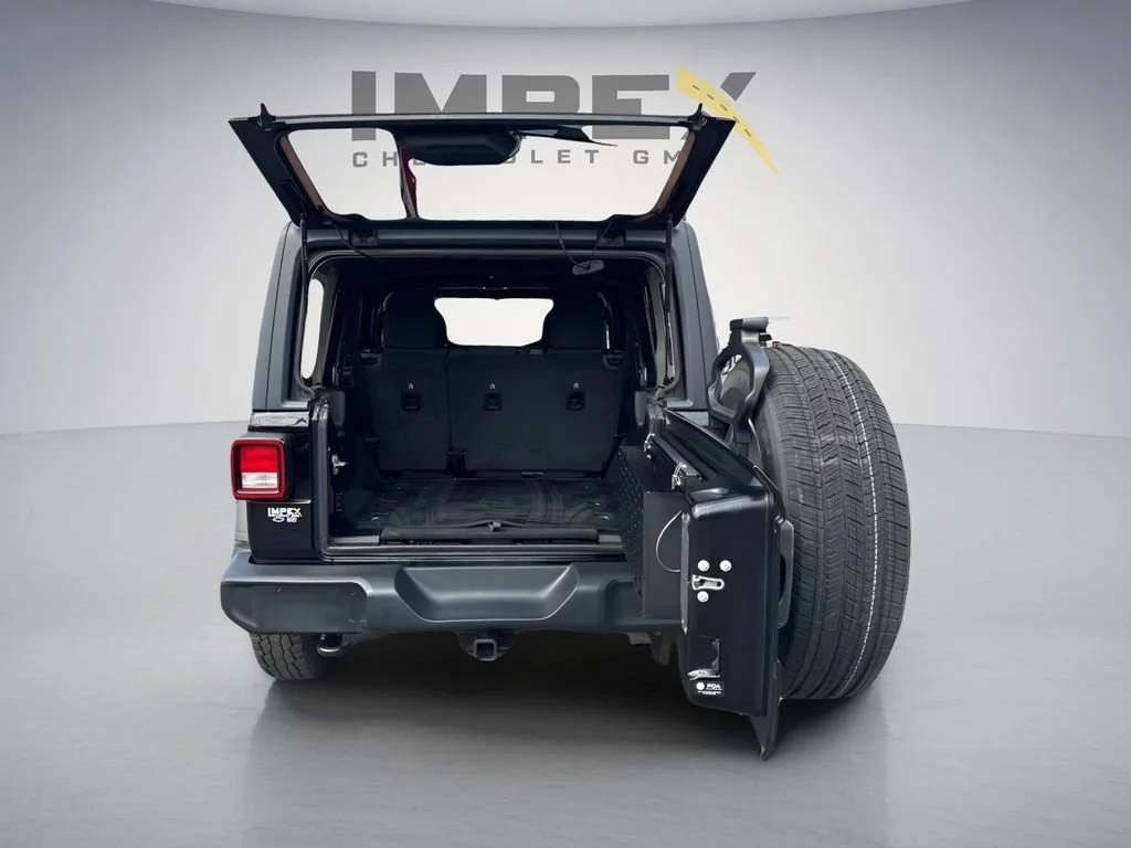 Used 2021 Black Jeep Unlimited Sport S image 25