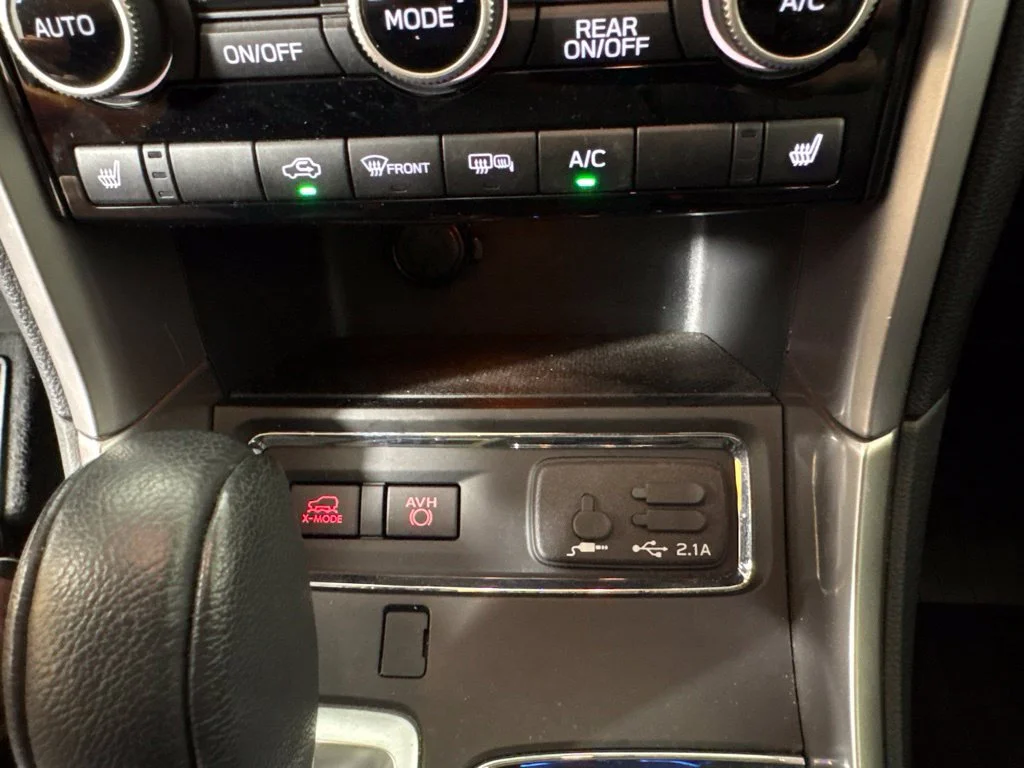 Used 2020 Gray Subaru Limited image 39