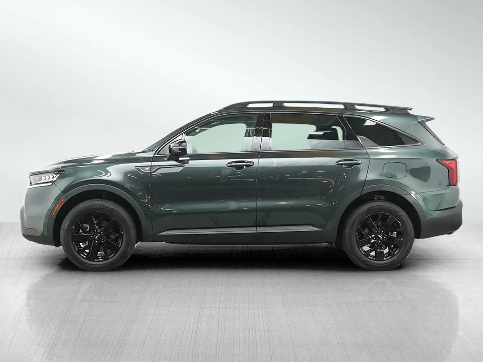 Used 2022 Kia Sorento X-Line S with VIN 5XYRLDLCXNG143261 for sale in Hopkins, Minnesota