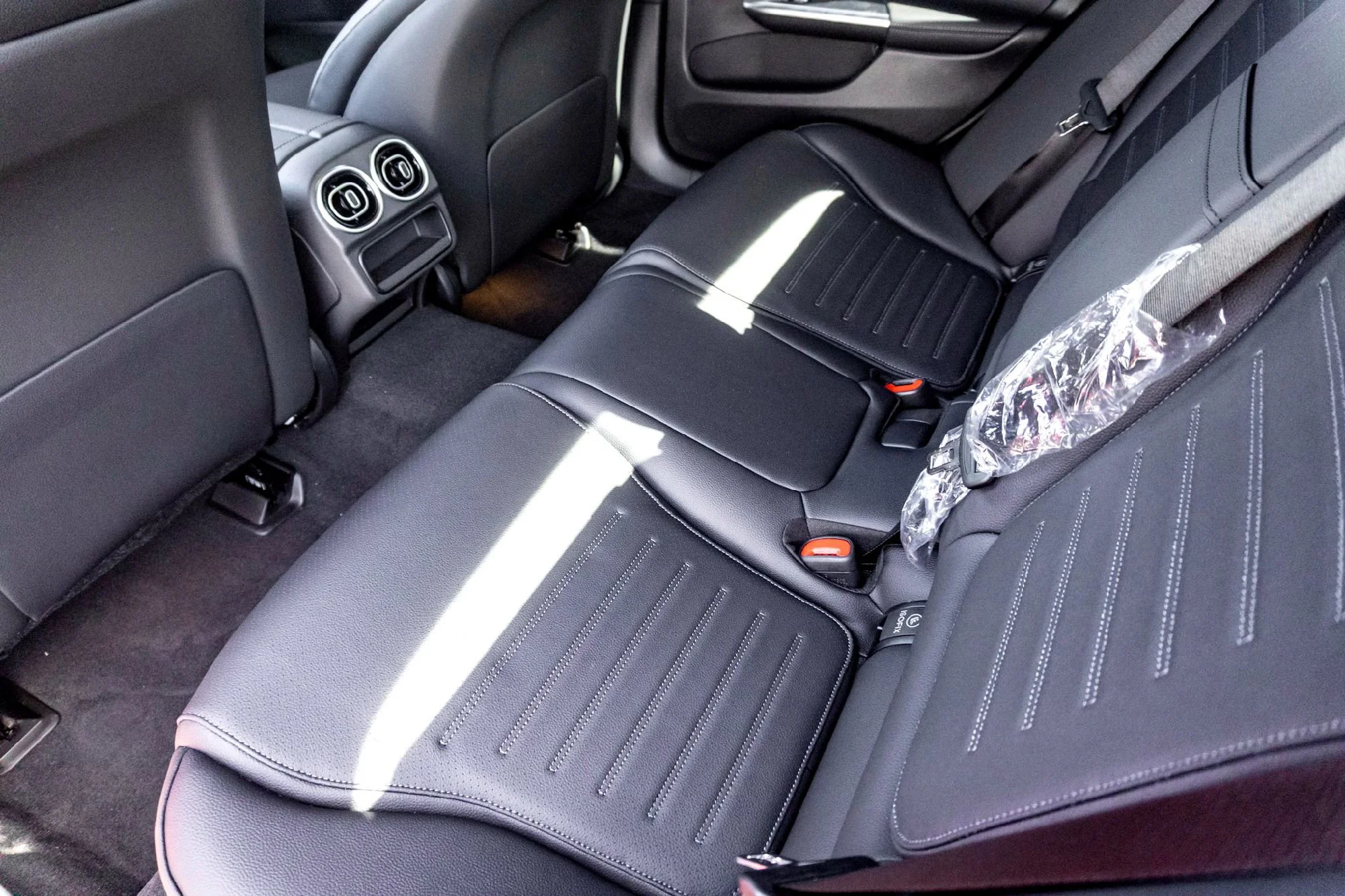 New 2025 Manufaktur Pata Mercedes-Benz C 300 image 18