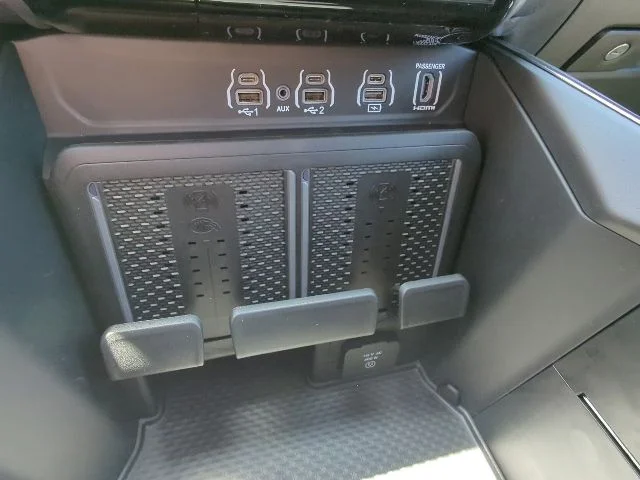 New 2026 Blue Ram Laramie image 20