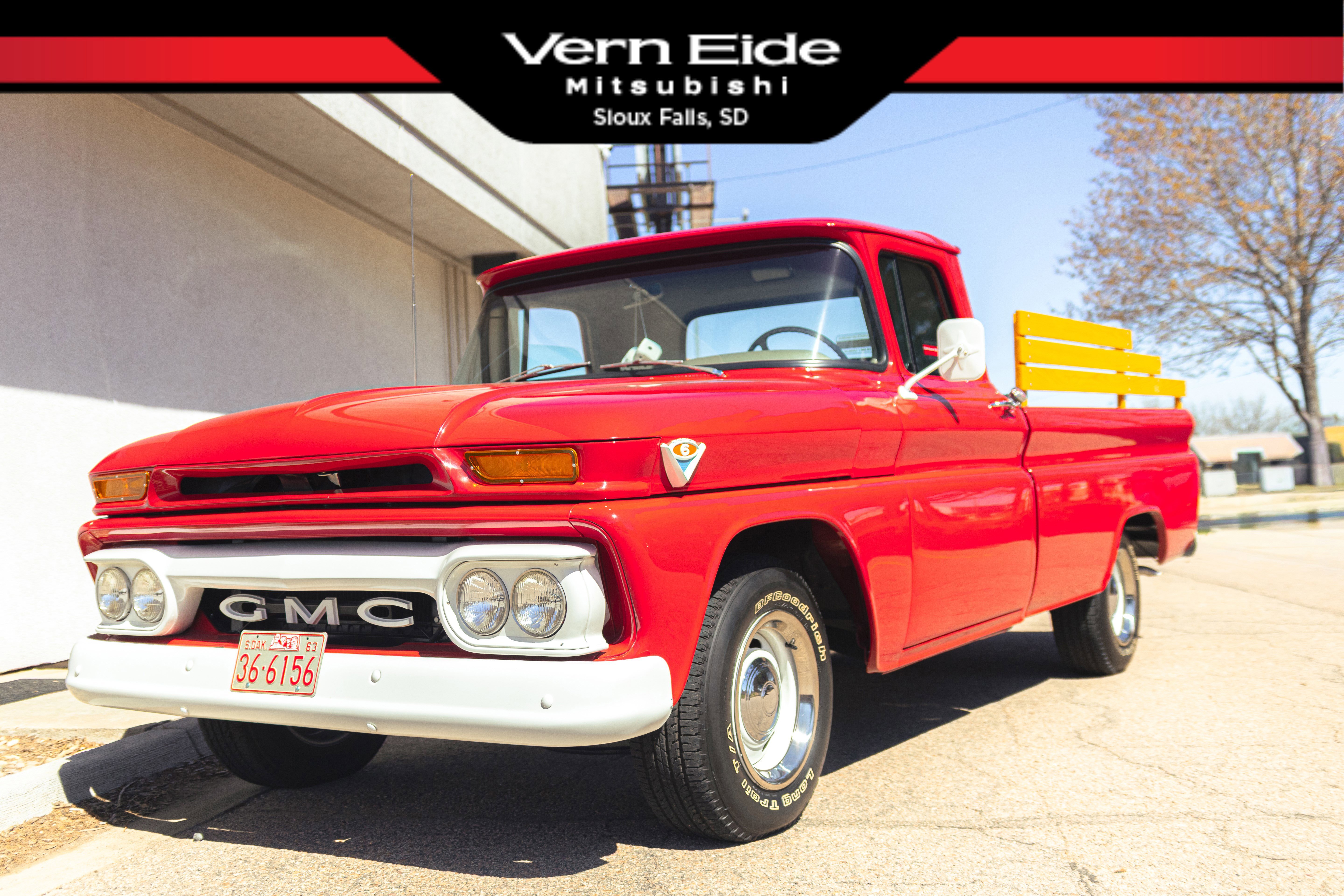 Used 1963 Red GMC 1000 image 1