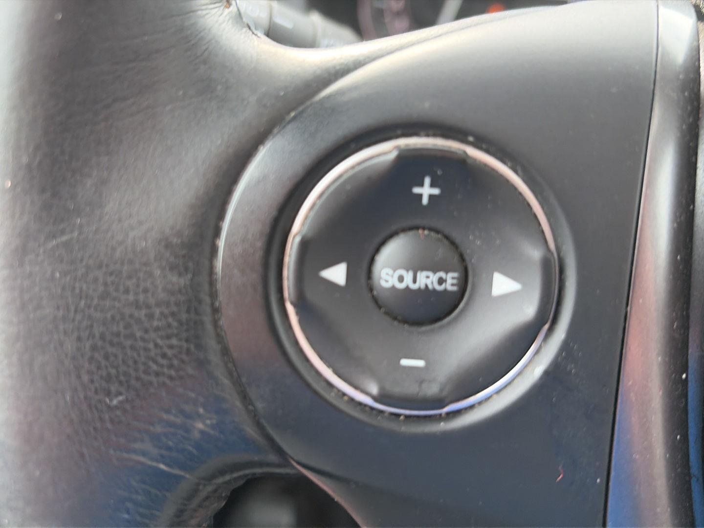 Used 2019 Lunar Silver Metallic Honda RTL image 15