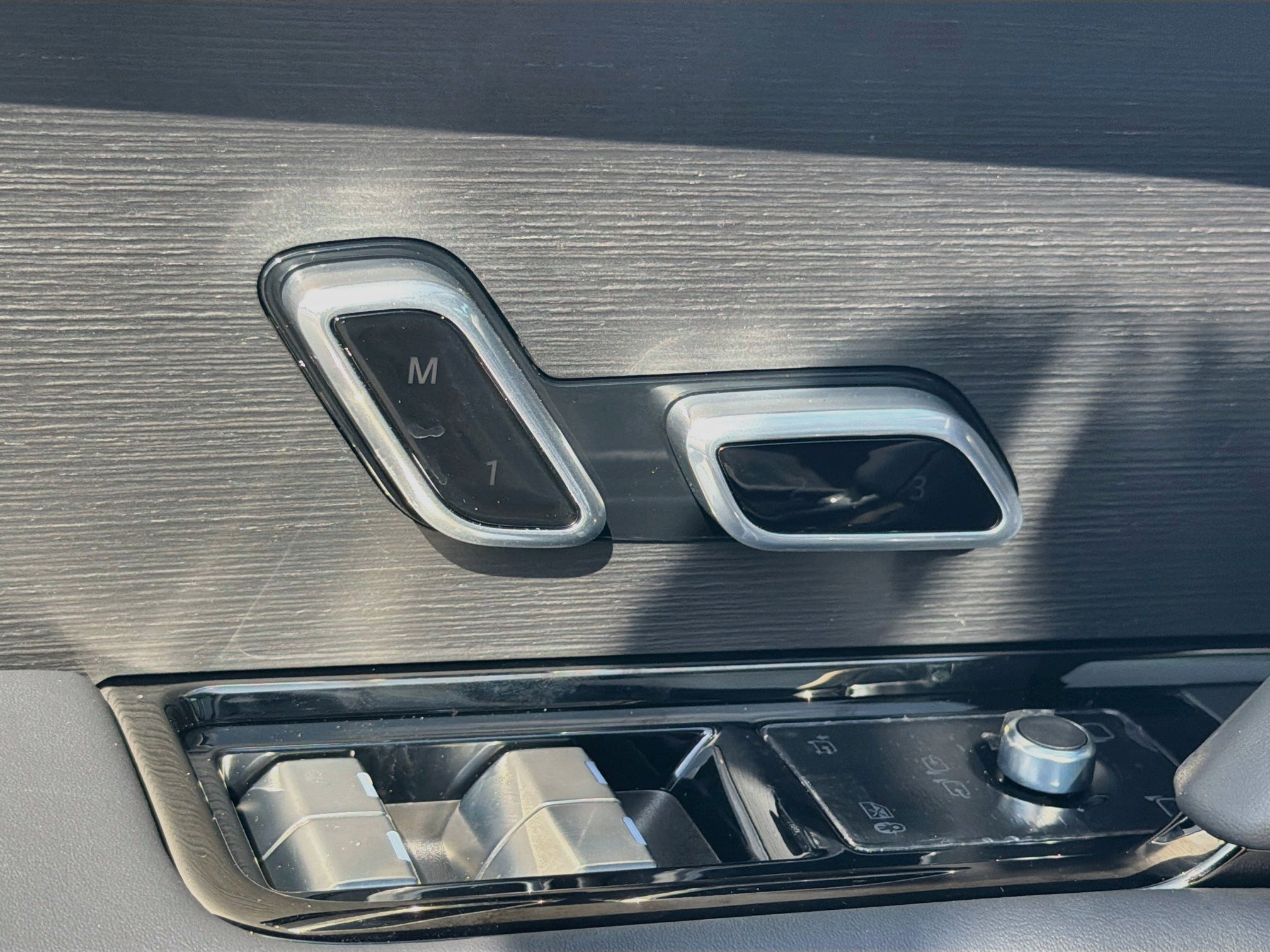 New 2026 Borasco Grey LAND ROVER Autobiography image 26