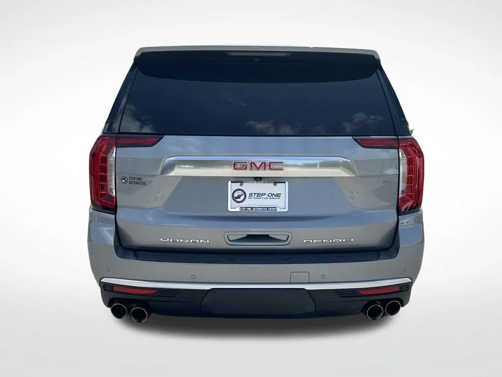 Used 2023 Silver GMC Denali image 6
