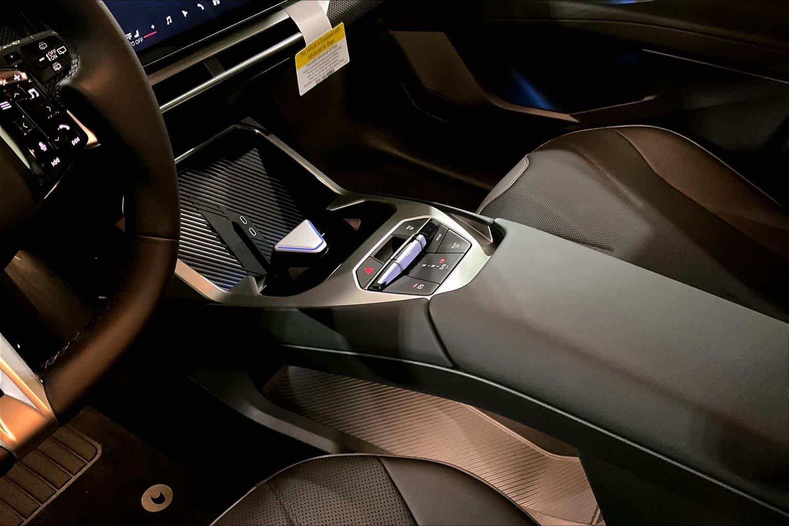 New 2027 Ocean Wave Blue Metallic BMW 50 xDrive image 10