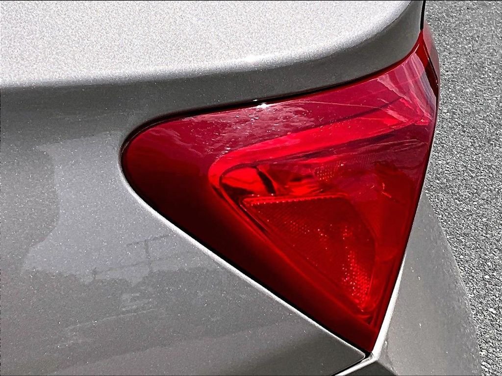 Used 2023 Gray Chevrolet LT image 33