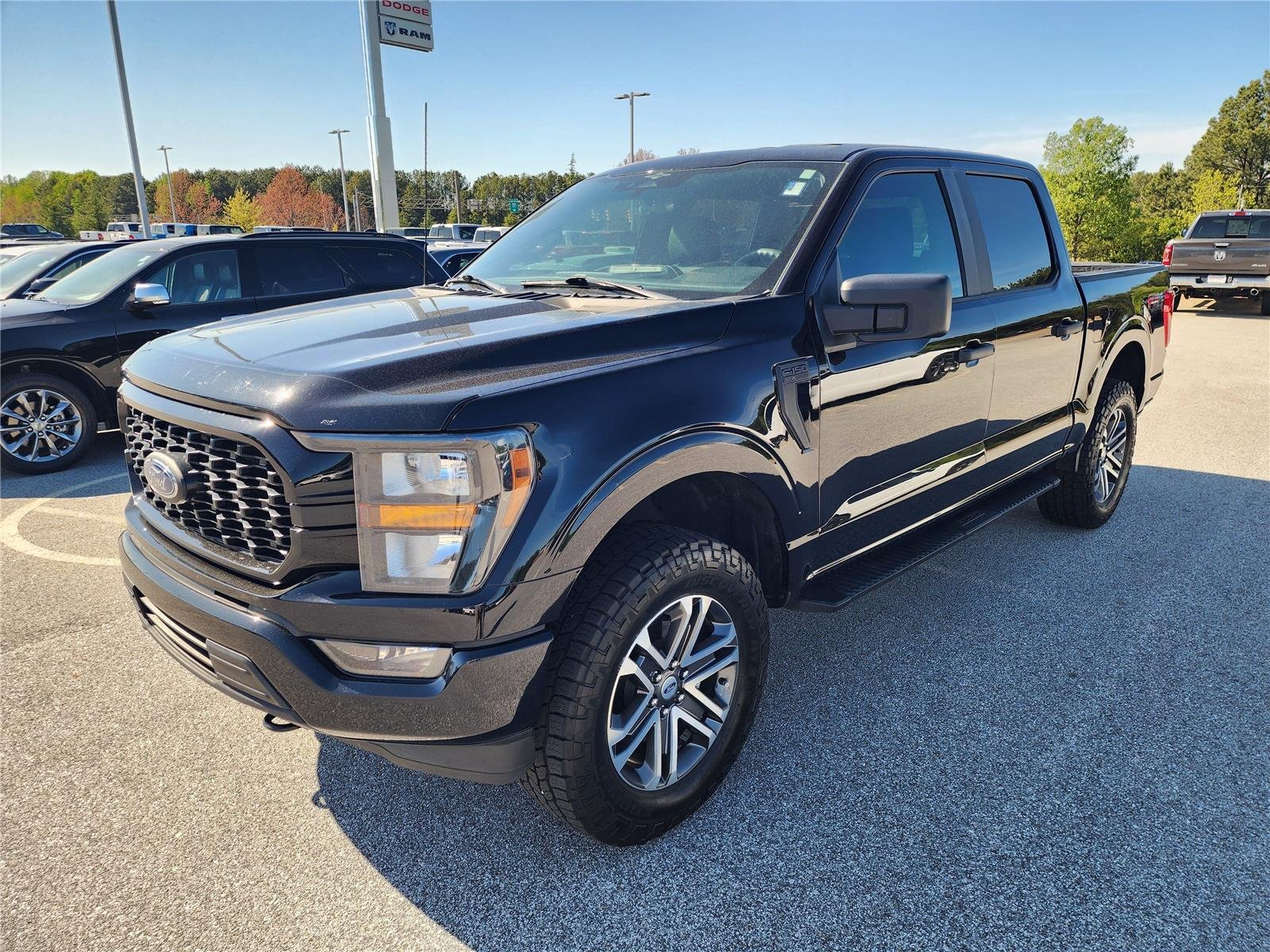 Used 2023 Agate Black Metallic Ford XL image 3