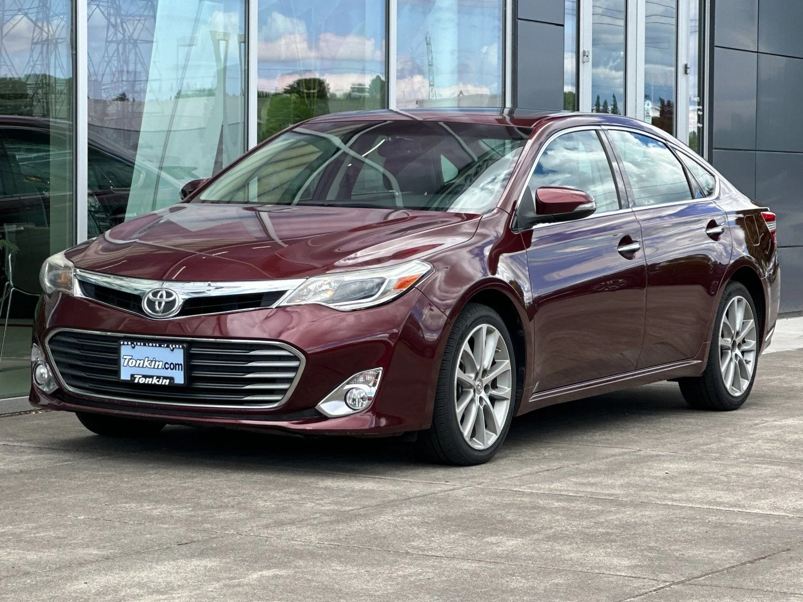 Used 2015 Mica Toyota XLE Touring image 7