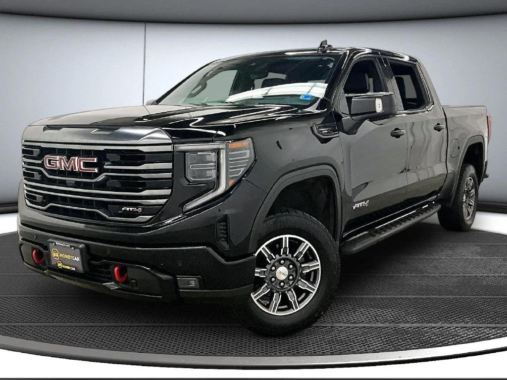 Used 2024 Black GMC AT4 image 3