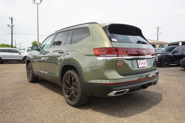 New 2026 Avocado Green Pearl Volkswagen 2.0T SE W/TECHNOLOGY image 11