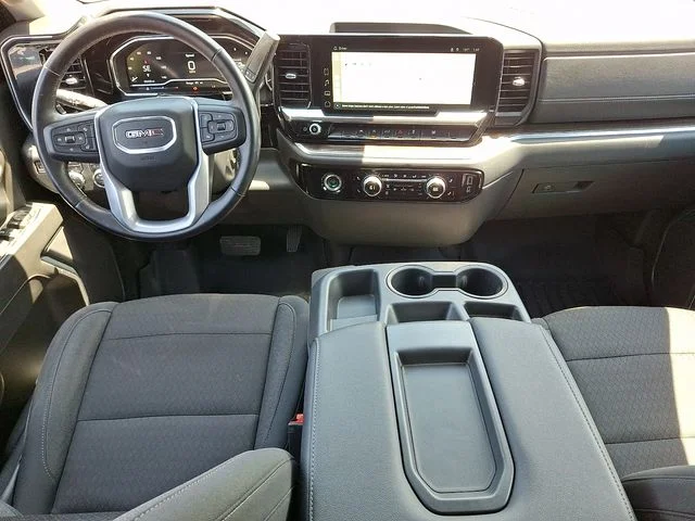 Used 2022 Beige GMC Elevation image 15