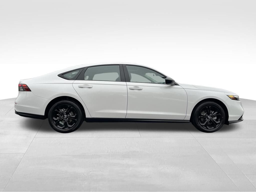 2025 Honda Accord SE - Photo 8