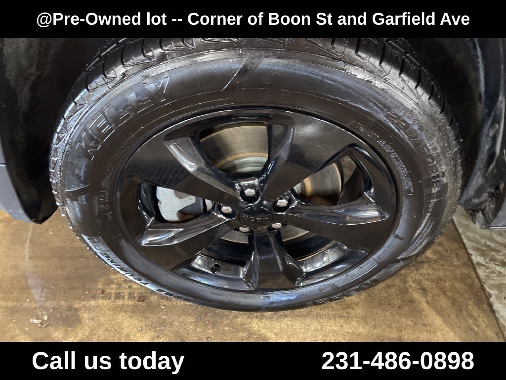 Used 2017 Black Jeep Limited image 11