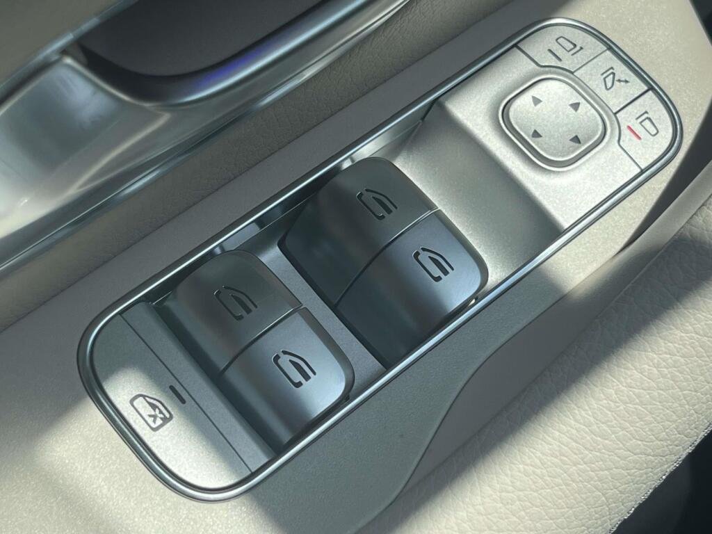 New 2026 Polar White Mercedes-Benz GLE 450 image 32