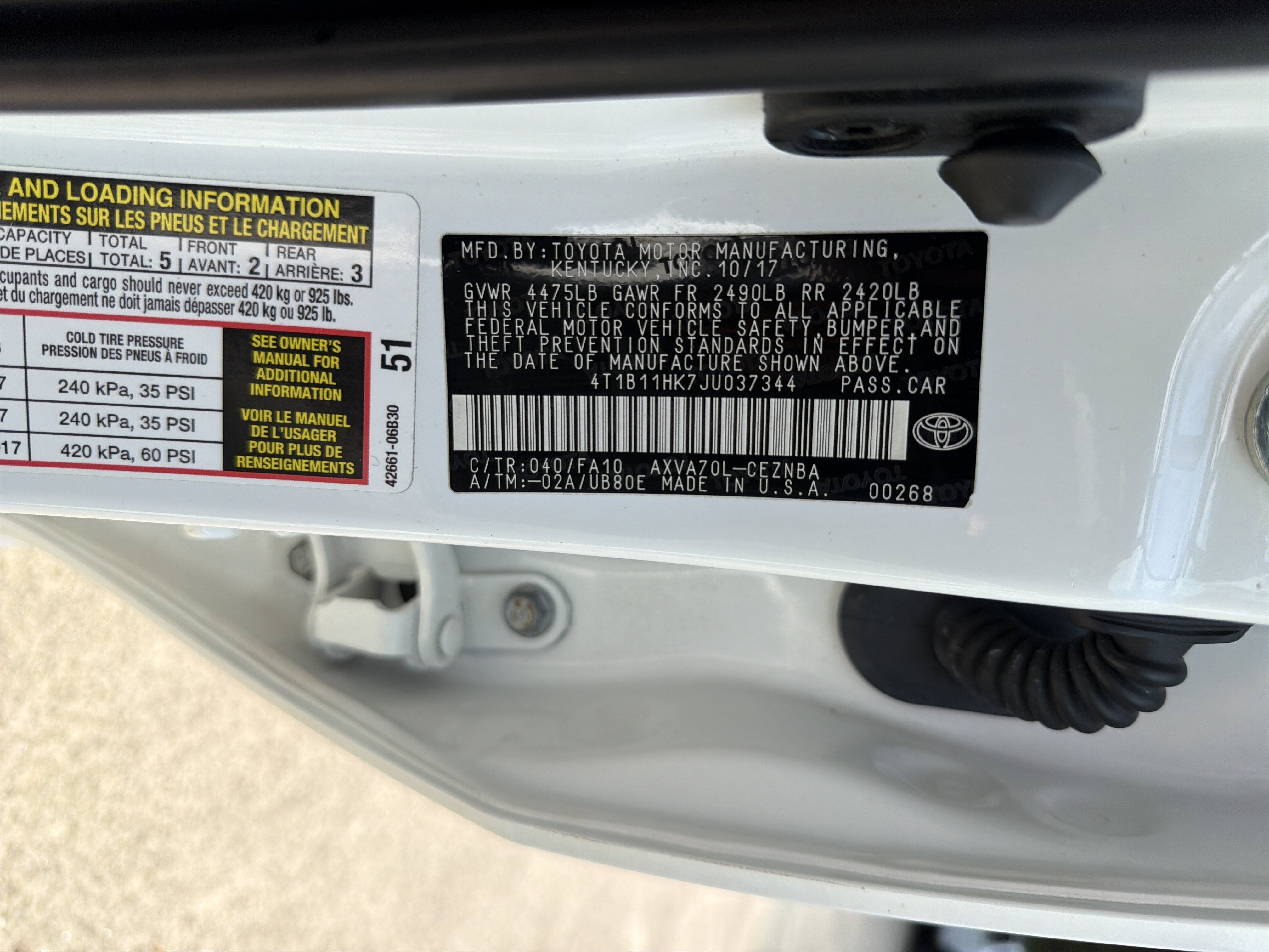 Used 2018 Super White Toyota LE image 31