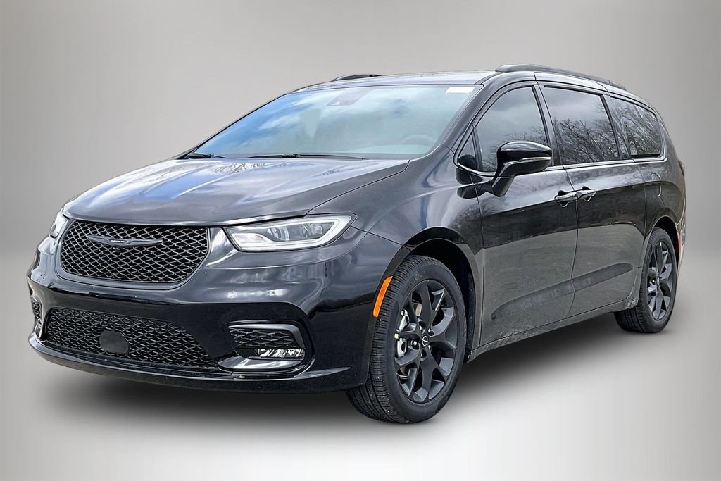 New 2026 Chrysler Pacifica Select 4D Passenger Van