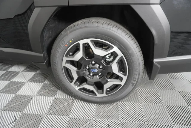 New 2026 CRYSTAL BLACK SILICA Subaru Touring image 8