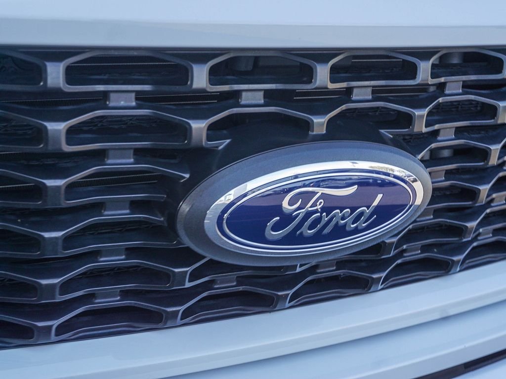 Used 2023 White Ford XL image 12