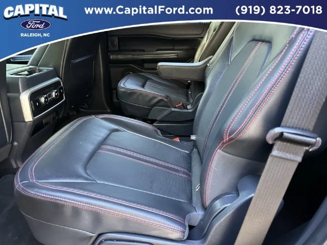 Used 2023  Ford Limited image 18