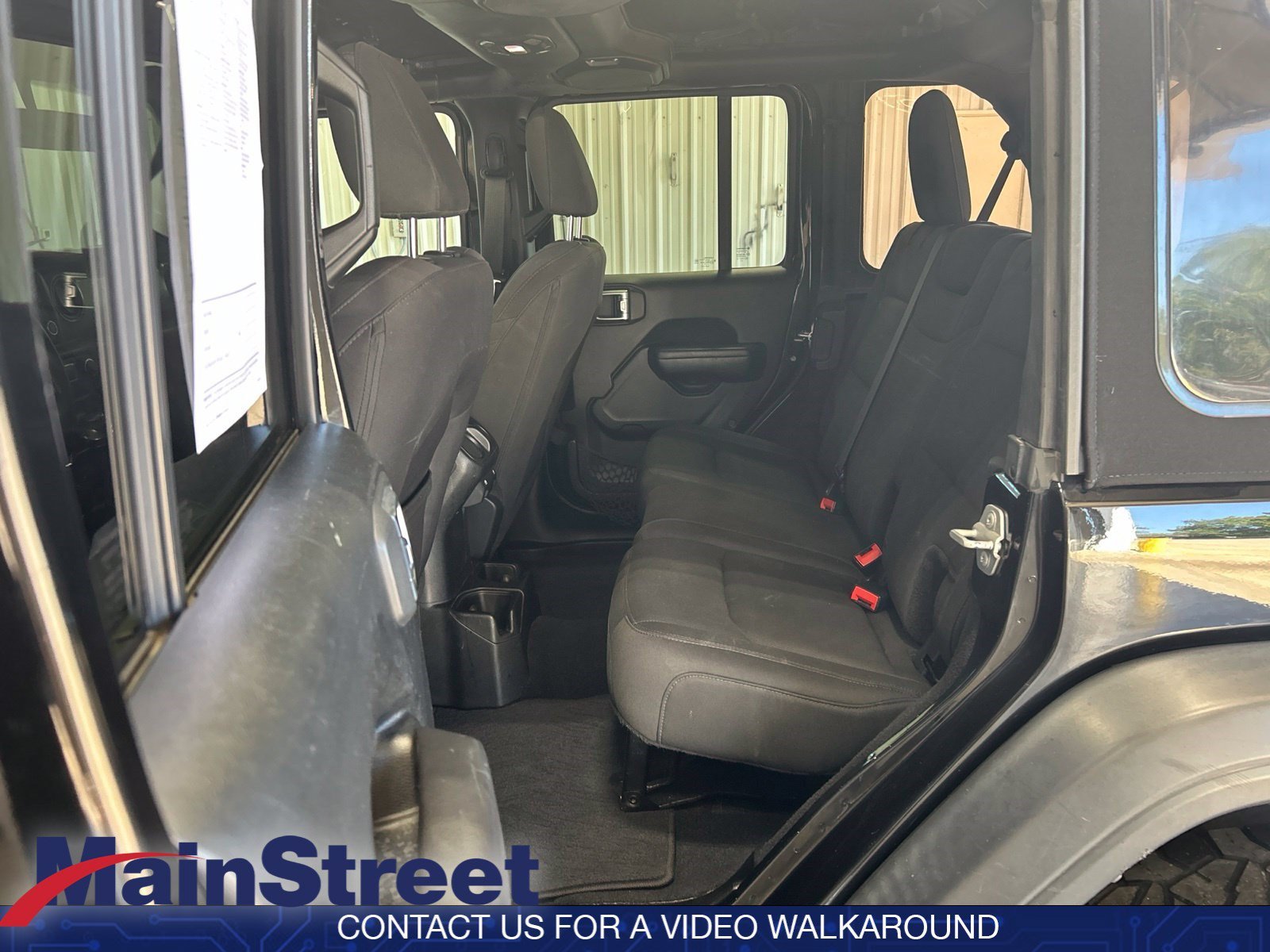 Used 2018 Black Clearcoat Jeep Sport S image 18