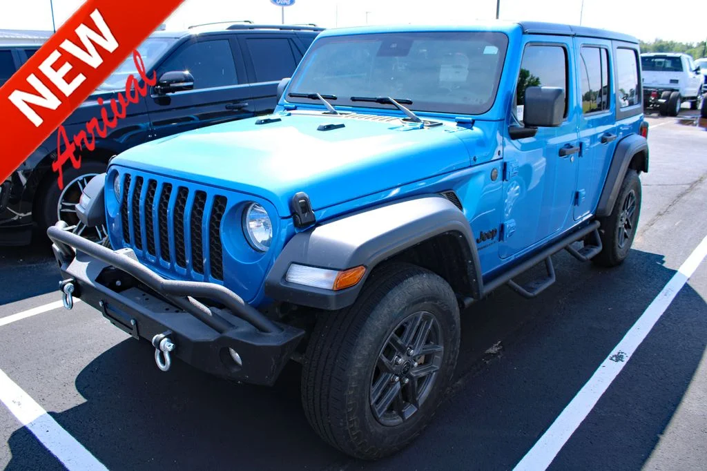 2024 Jeep Wrangler Sport S's photo