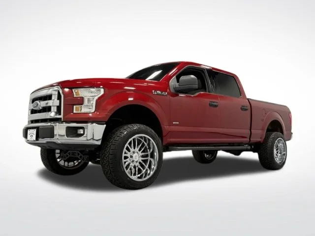 Used 2017 Red Ford XLT image 4