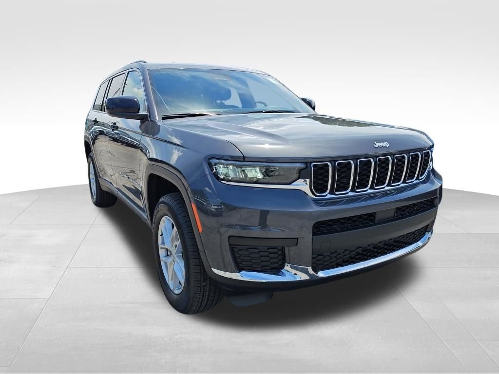 New 2026 Baltic Gray Metallic Clear-Coat Exterior Paint Jeep Laredo image 7