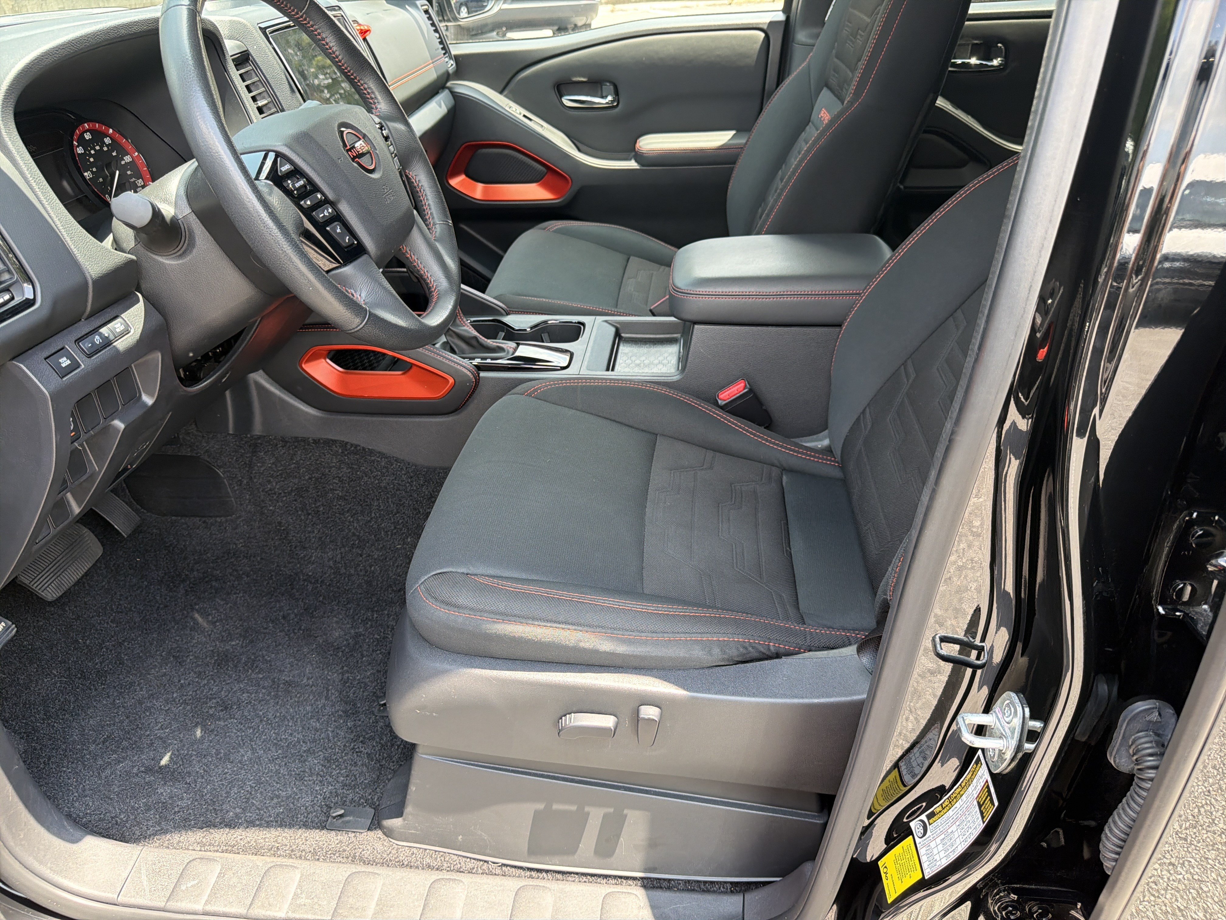 Used 2022 Super Black Nissan PRO-X image 11