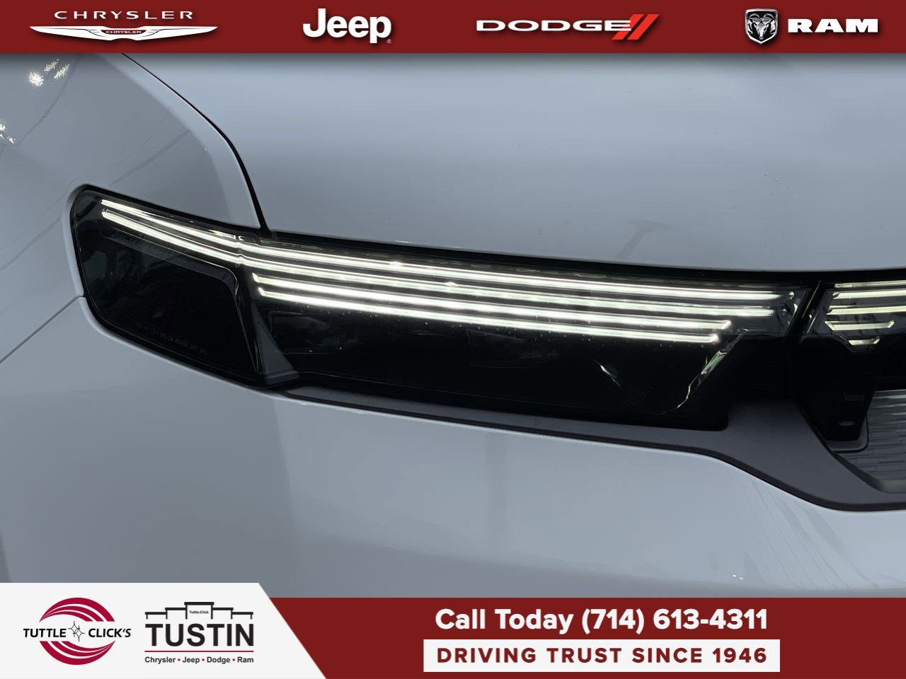 New 2026 Bright White Clearcoat Jeep Summit Obsidian image 7