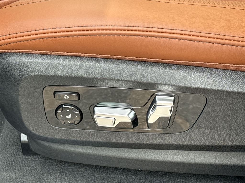 New 2026 Gray Metallic BMW M60i image 12