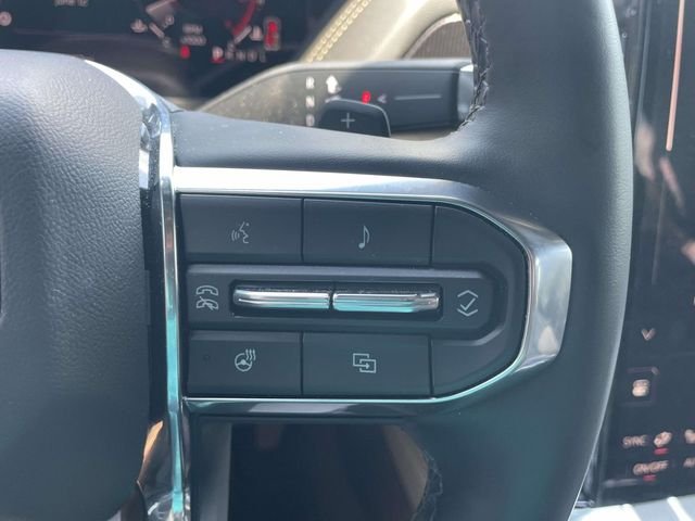 2025 GMC Yukon XL Elevation - Photo 25