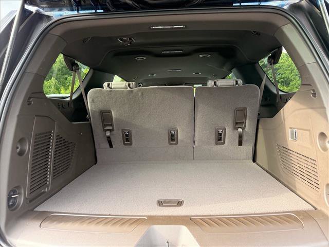 2026 Chevrolet Suburban LS - Photo 13