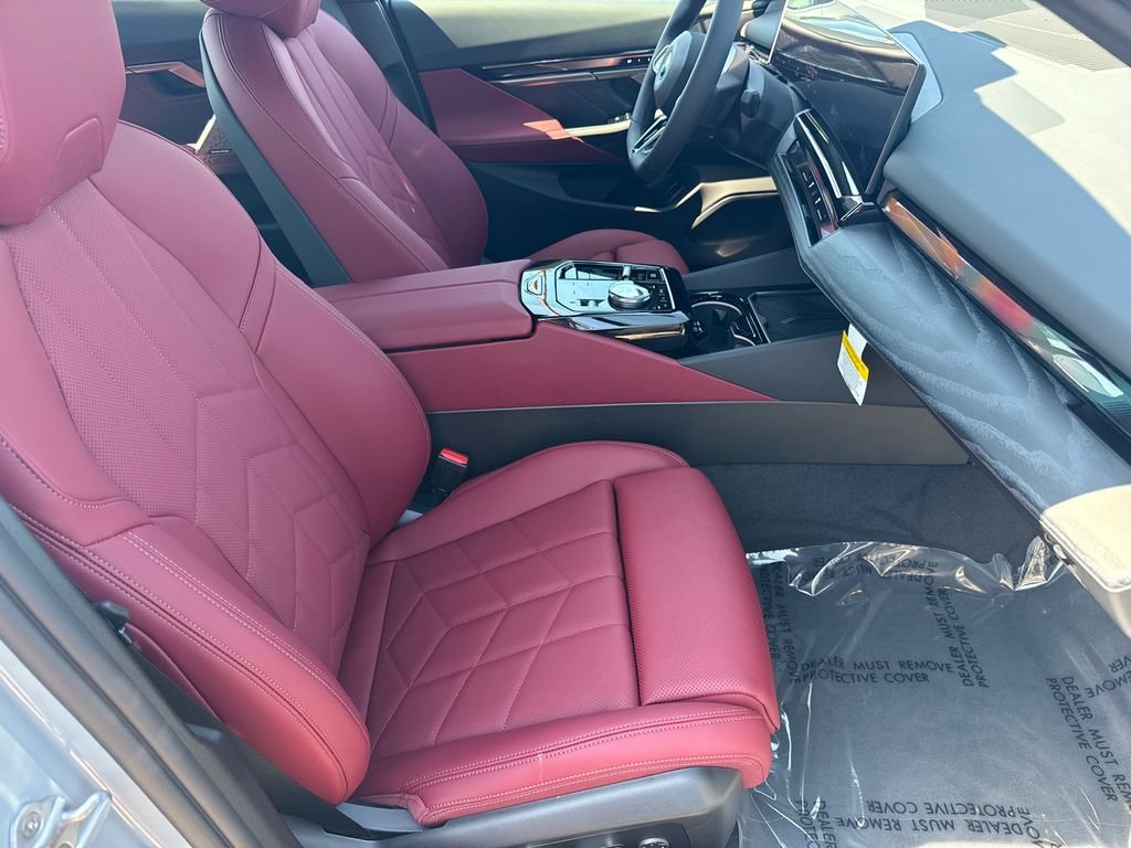 New 2027 Gray BMW xDrive40 image 13
