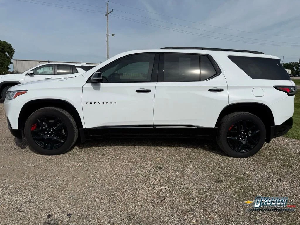 2021 Chevrolet Traverse Premier - Photo 6