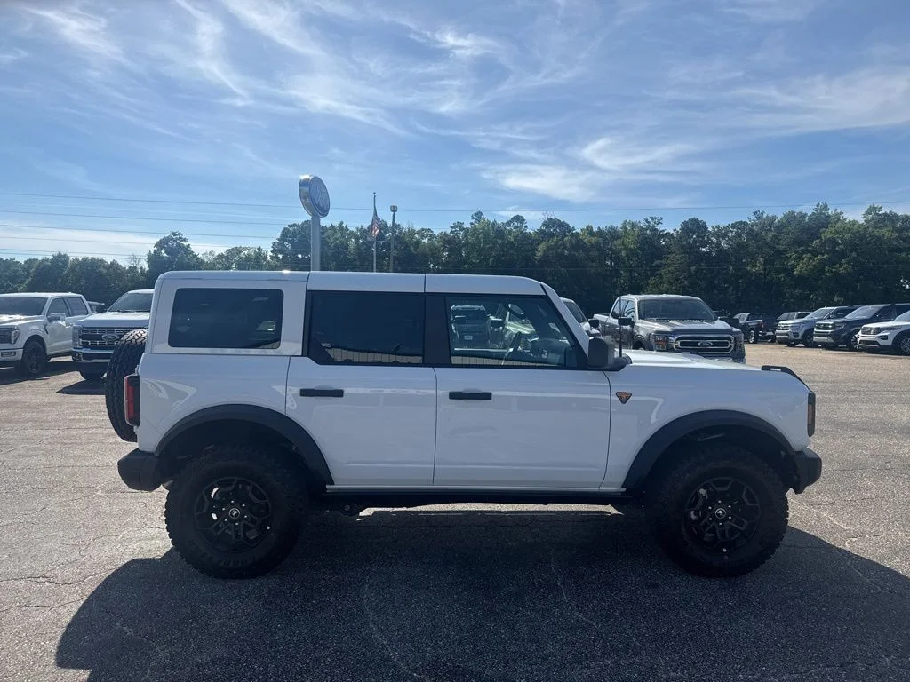 New 2026 White Ford Badlands image 23
