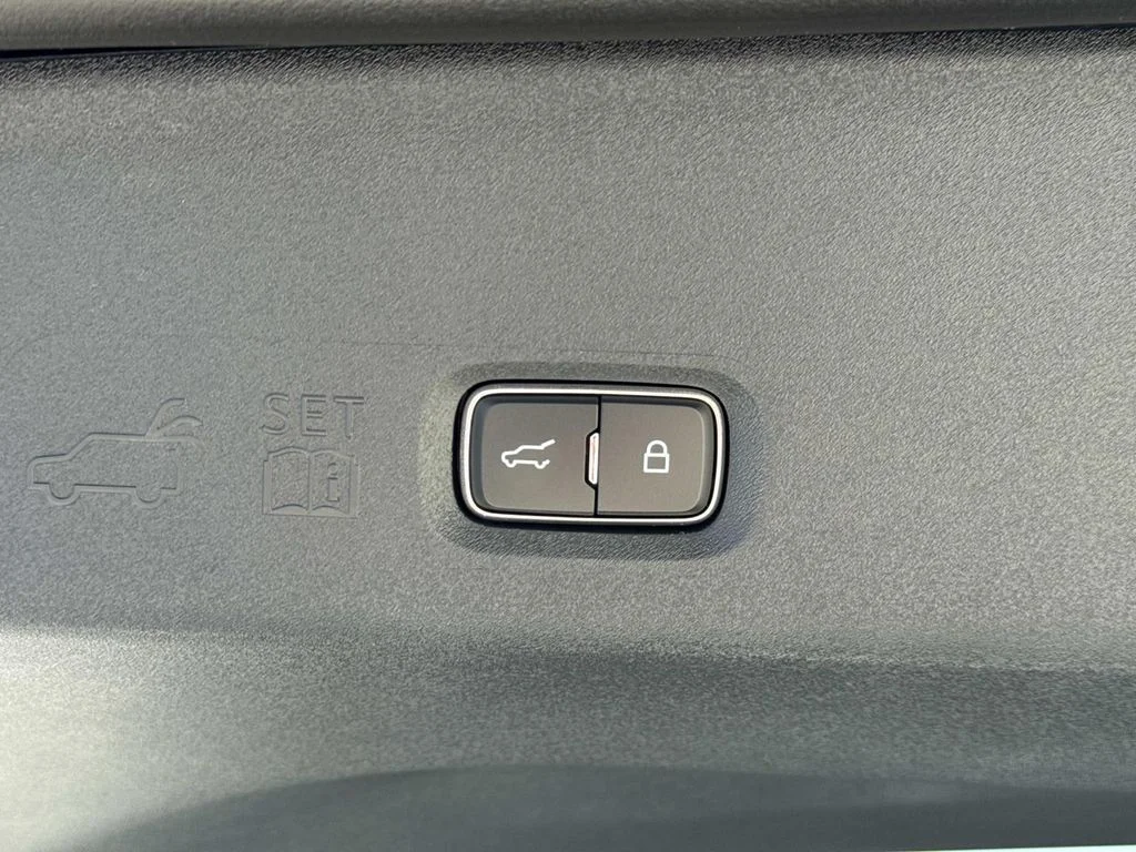 New 2026 Agate Black Metallic Ford Active image 22
