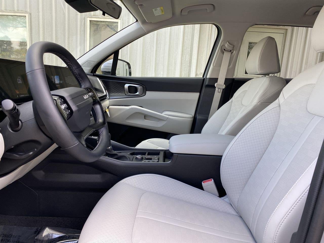 New 2026 Wolf Gray Kia S image 15