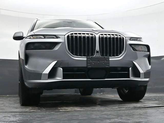 Used 2024 Gray BMW xDrive40i image 41