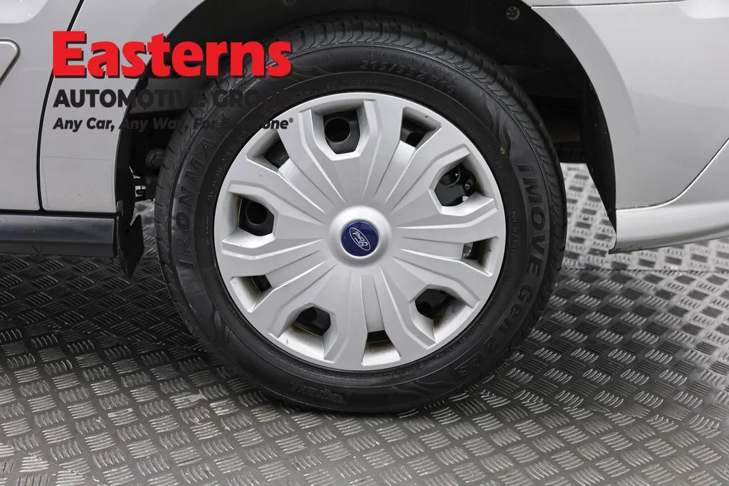 Used 2021 Silver Ford XLT image 31